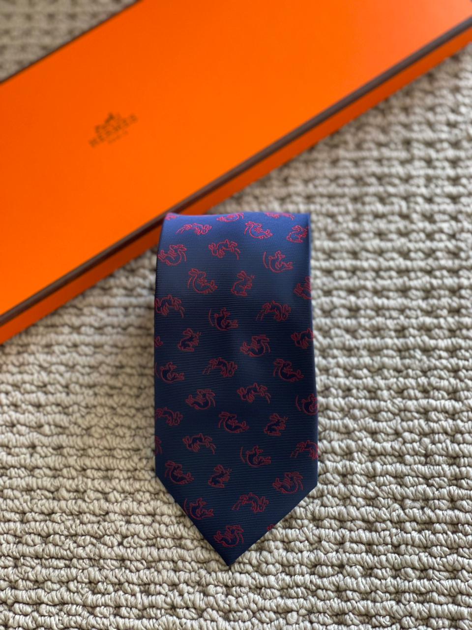 Men’s Luxury Patterned Necktie