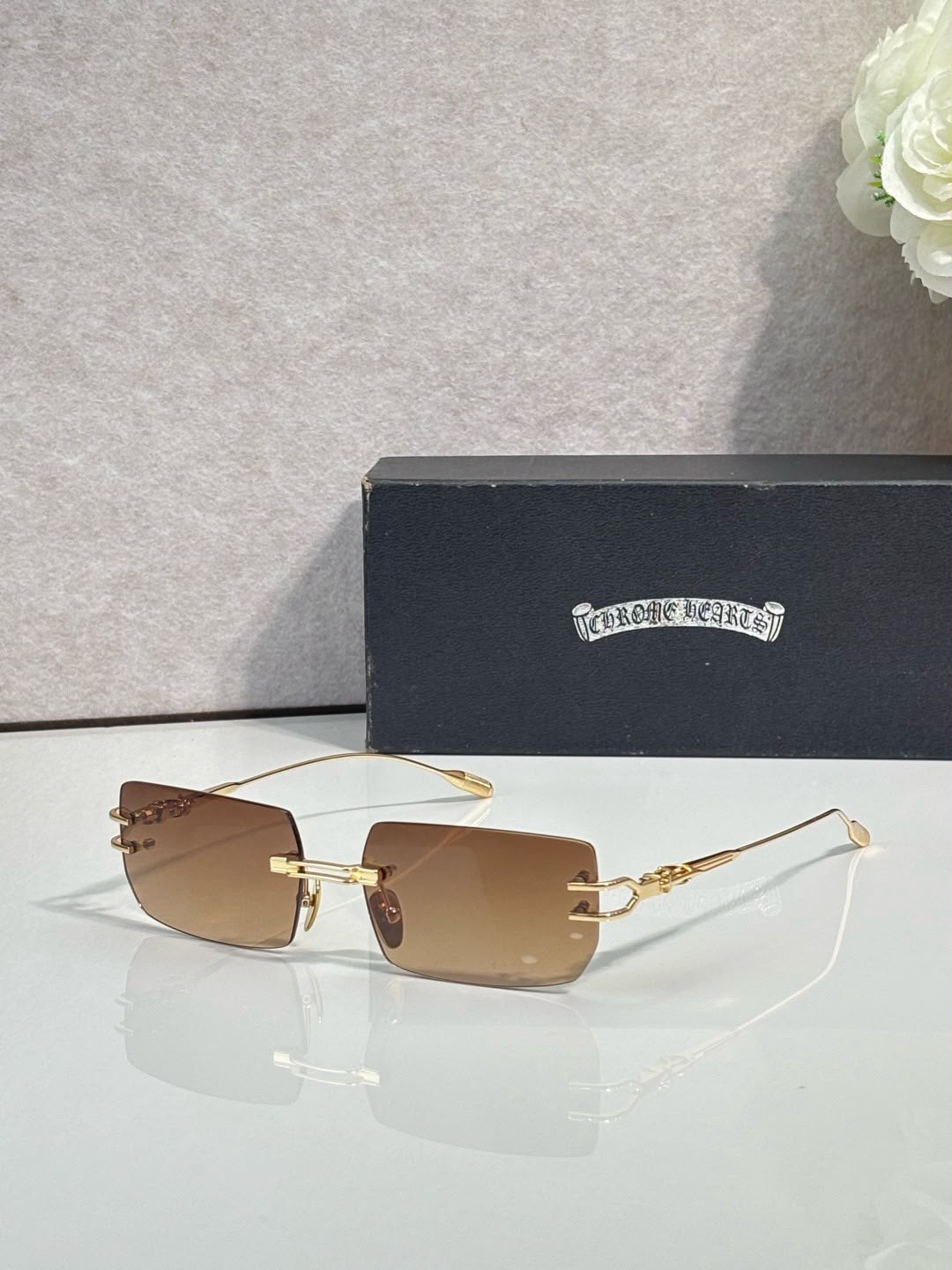 Rimless Rectangular Luxury Sunglasses