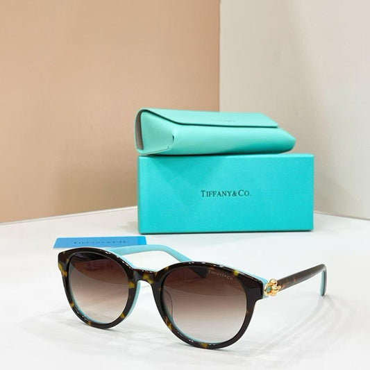 Women's Oversized Butterfly Sunglasses