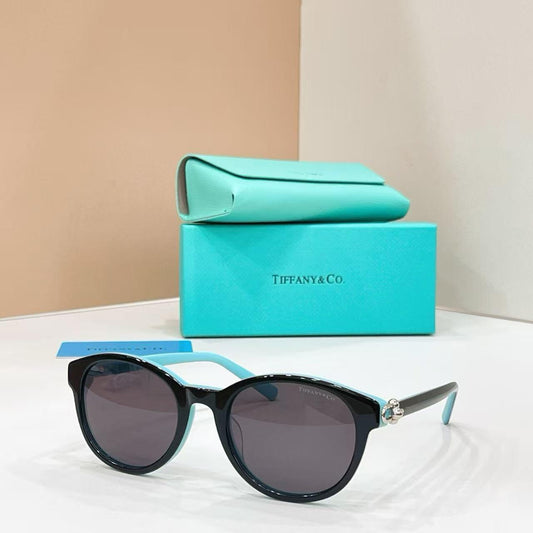 Women's Oversized Butterfly Sunglasses