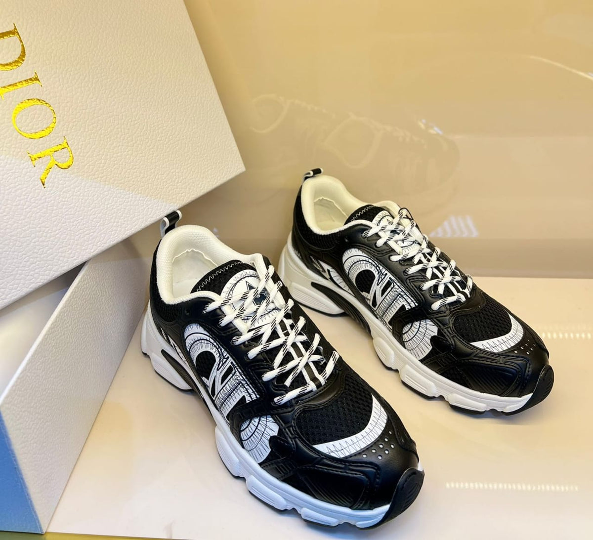 Men’s Casual Sneakers