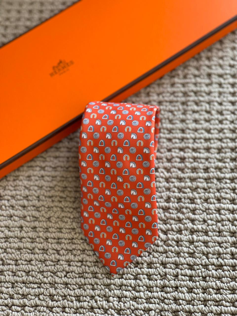 Men’s Luxury Patterned Necktie