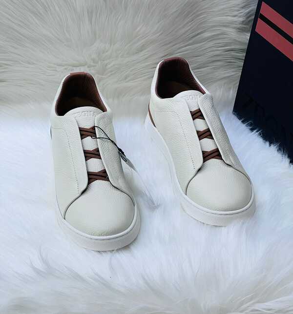 Men’s Textured Leather Sneakers