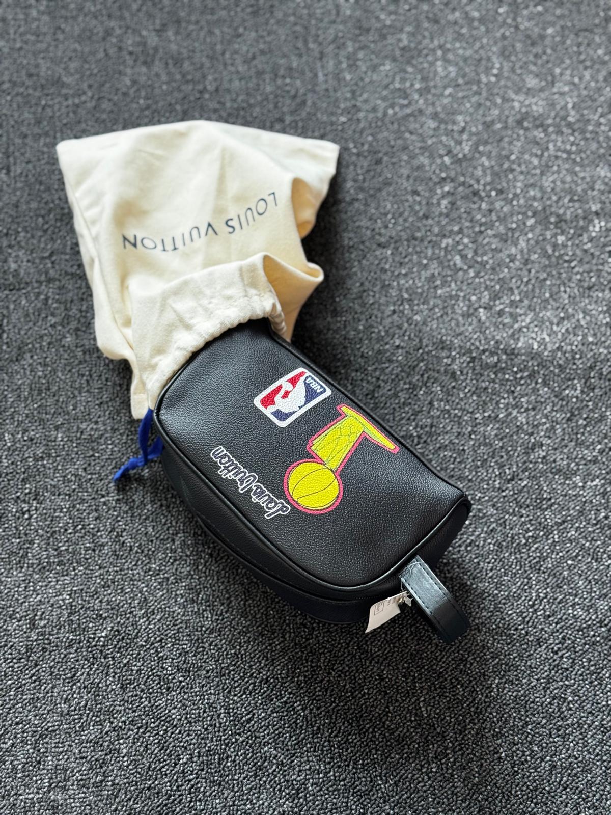 Mens Graphic Travel Pouch